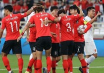 中国足球对韩国 中国足球0:7输韩国